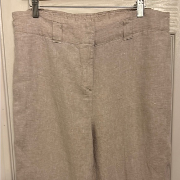 Chico's Tan Capris 100%Linen Relaxed Fit capris #204 - Picture 4 of 9